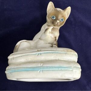 Seymour Mann Music Box 1980's Siamese Cat/Kitten Hand Painted Bisque Porcelain